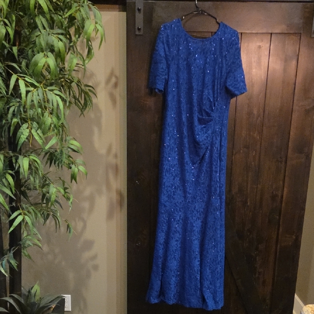 Elegant Blue Lace Dress